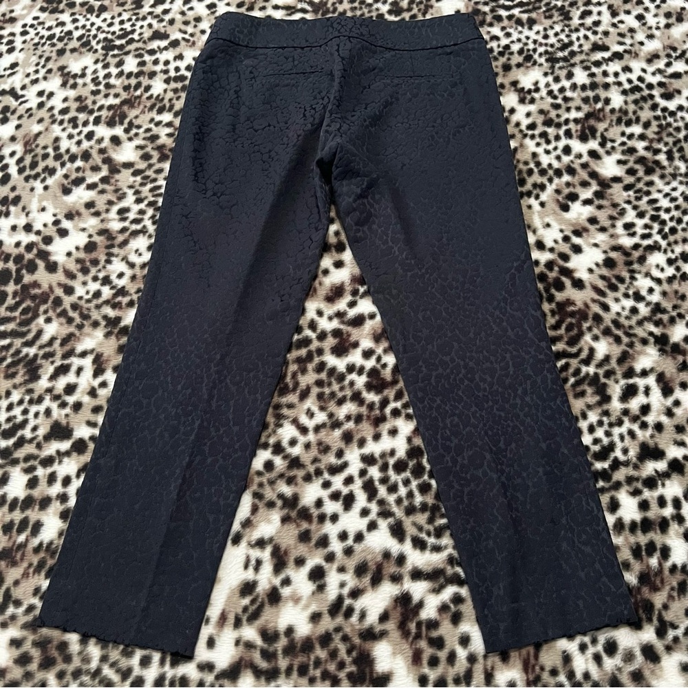 Ann Taylor Loft size 4p women’s black animal print pants - Picture 8 of 8